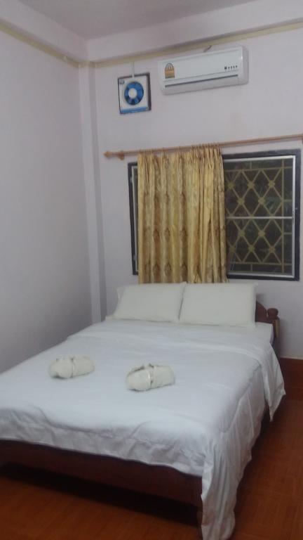 Phonephithak Guesthouse Muang Pakbèng Εξωτερικό φωτογραφία